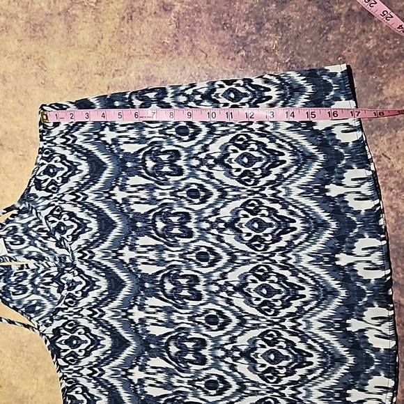 Paper Crane | Anthropologie Blousey Dressy Casual Tank - Picture 8 of 10